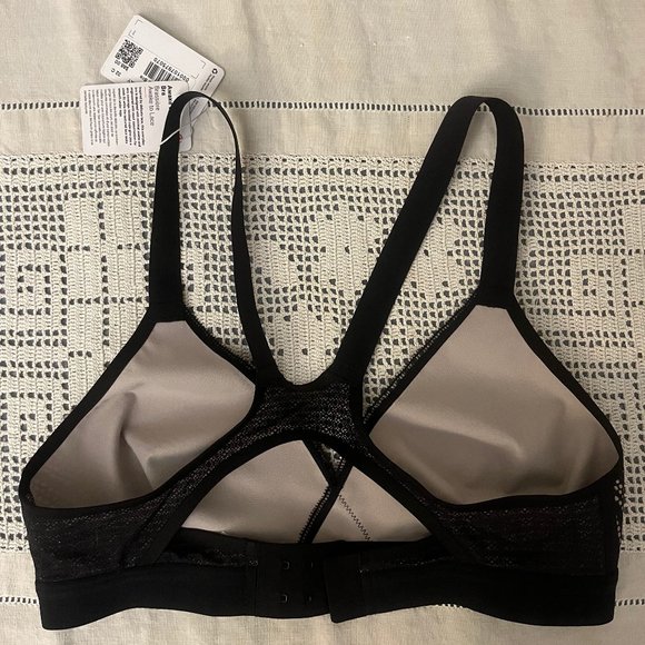 NEW with tags Lululemon Awake To Lace Bra Black / Barely Beige size 32C rare - Picture 8 of 9